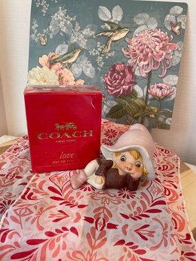 Coach Love Eau de Parfum in Red and Gold Box 50 mil
